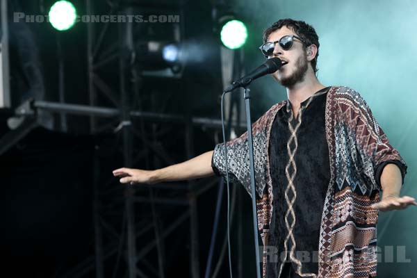 OSCAR AND THE WOLF - 2015-07-15 - PARIS - Parvis de l'Hotel de Ville - 